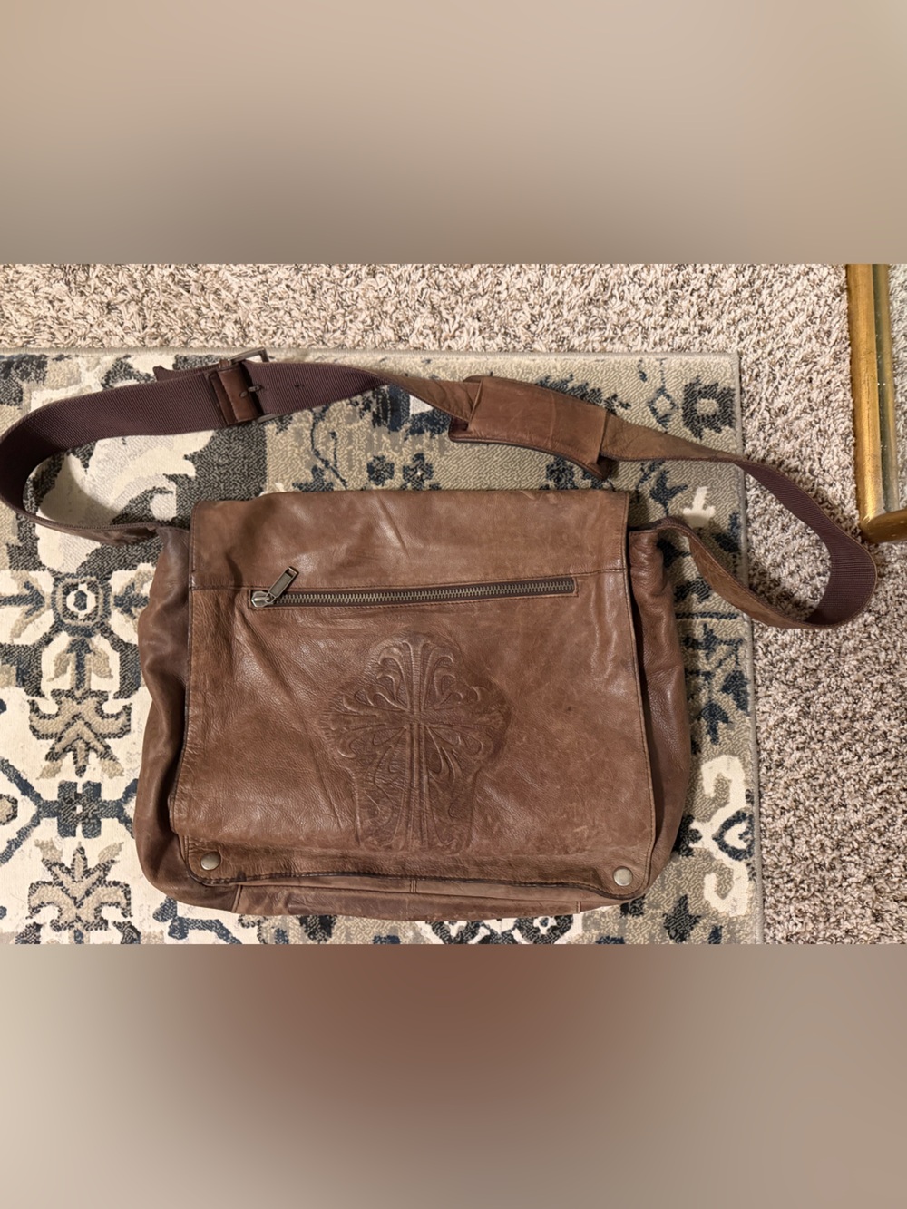 Wilsons Leather Brown Embossed Leather Messenger Bag